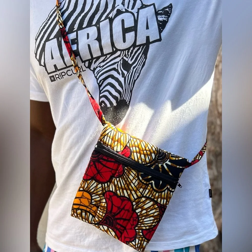 NW 💯 cotton Vlisco fabric African Print Crossbody Sz 7”x 6”
